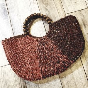 Straw handbag